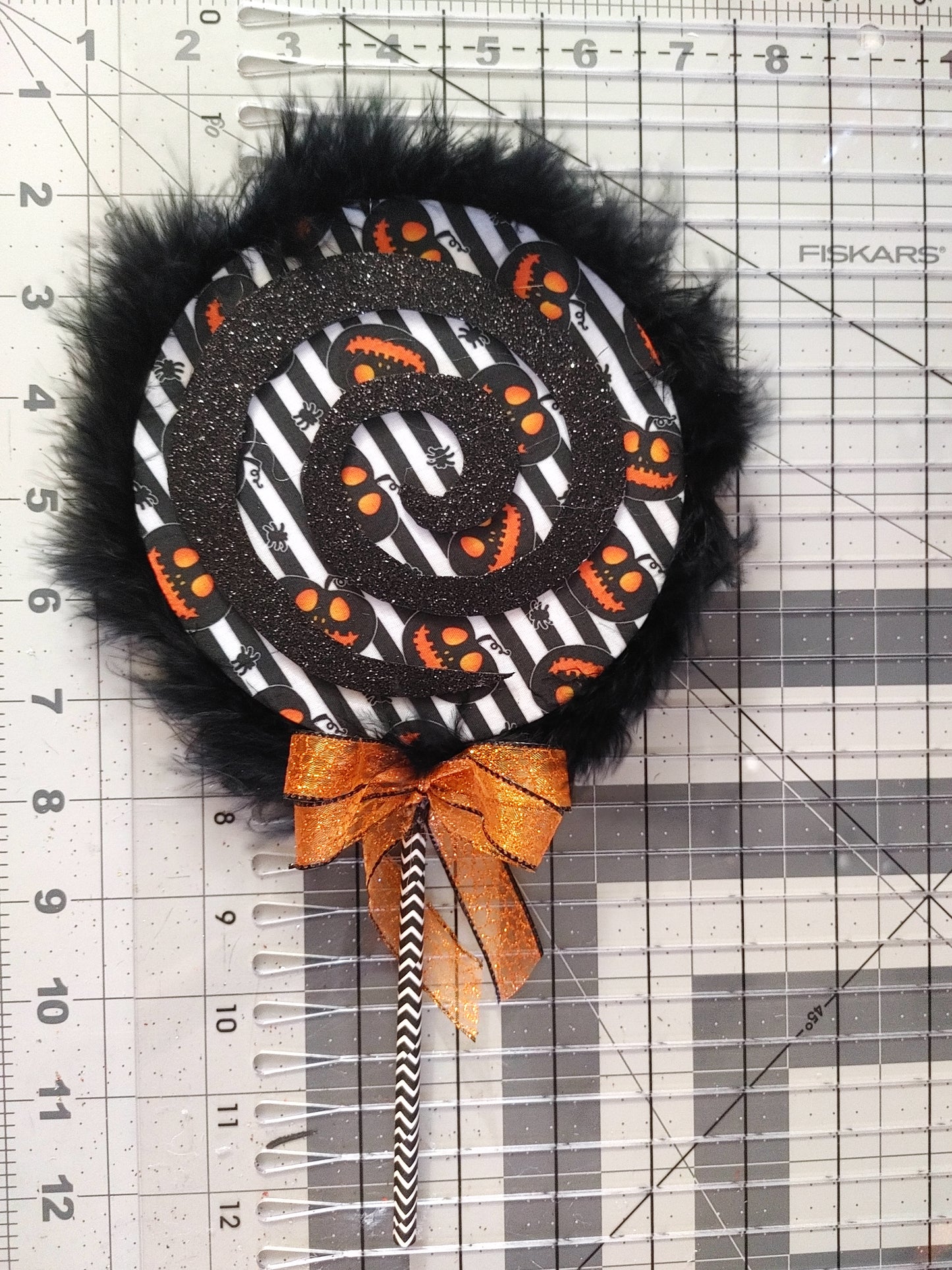 Wreath Embellishment - Foam Wreath Black/Orange Ex-large Lollipop