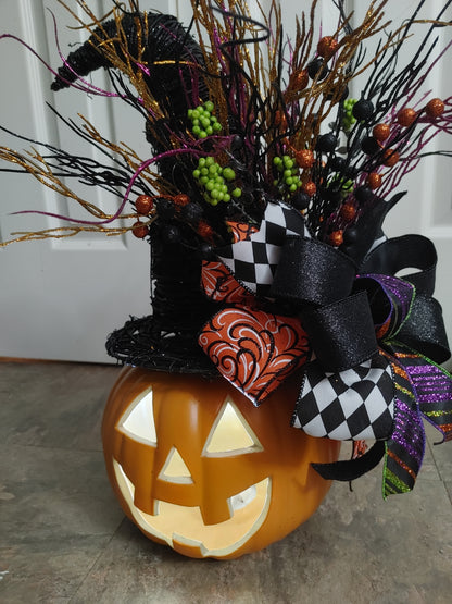 Pumpkin (Orange) in Witch Hat (lights up)