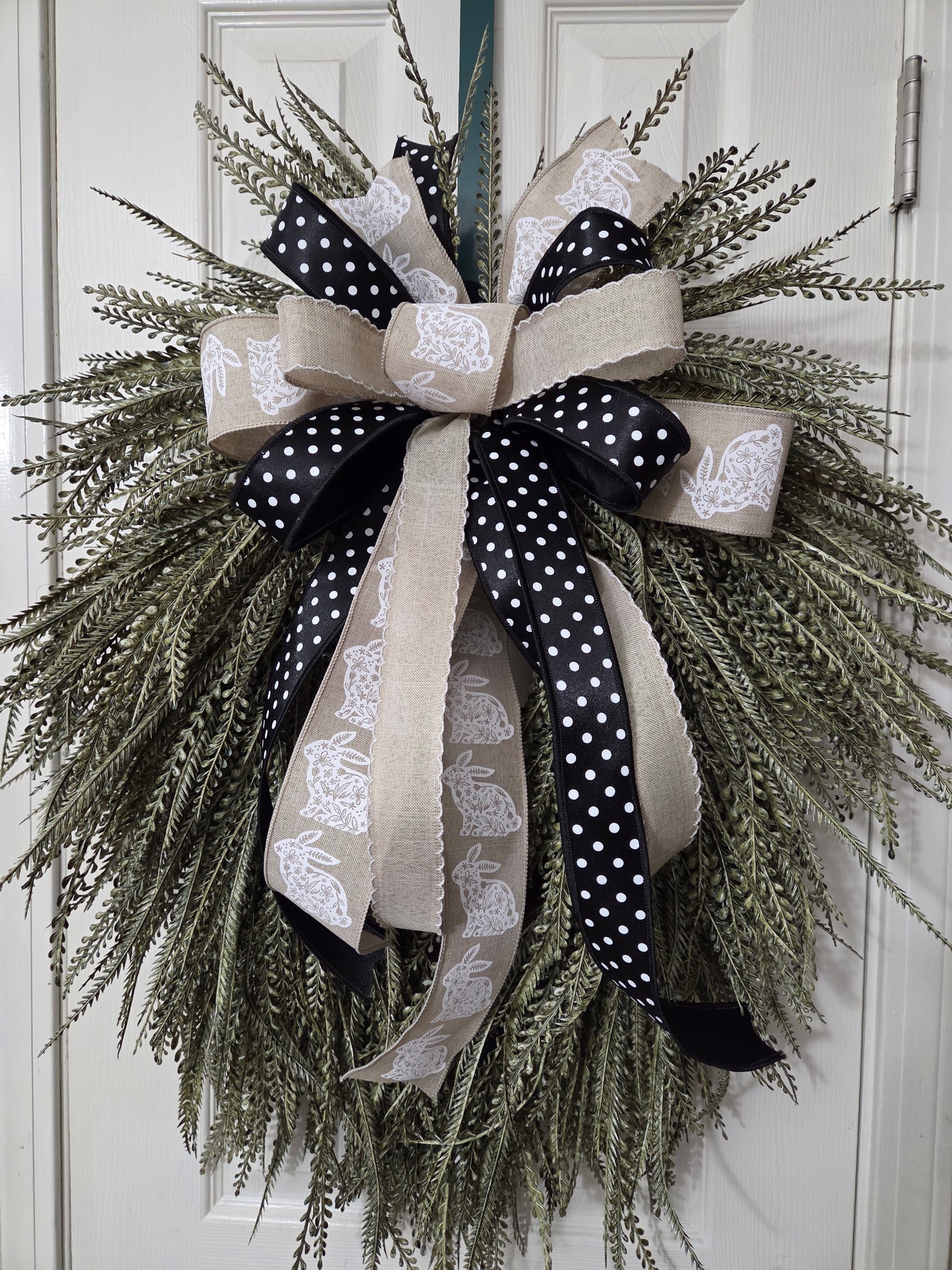 Wreath - Bead Grass White Wash Greenery