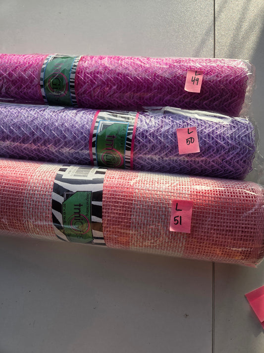 Destash - 21 inch deco mesh (49 -51)