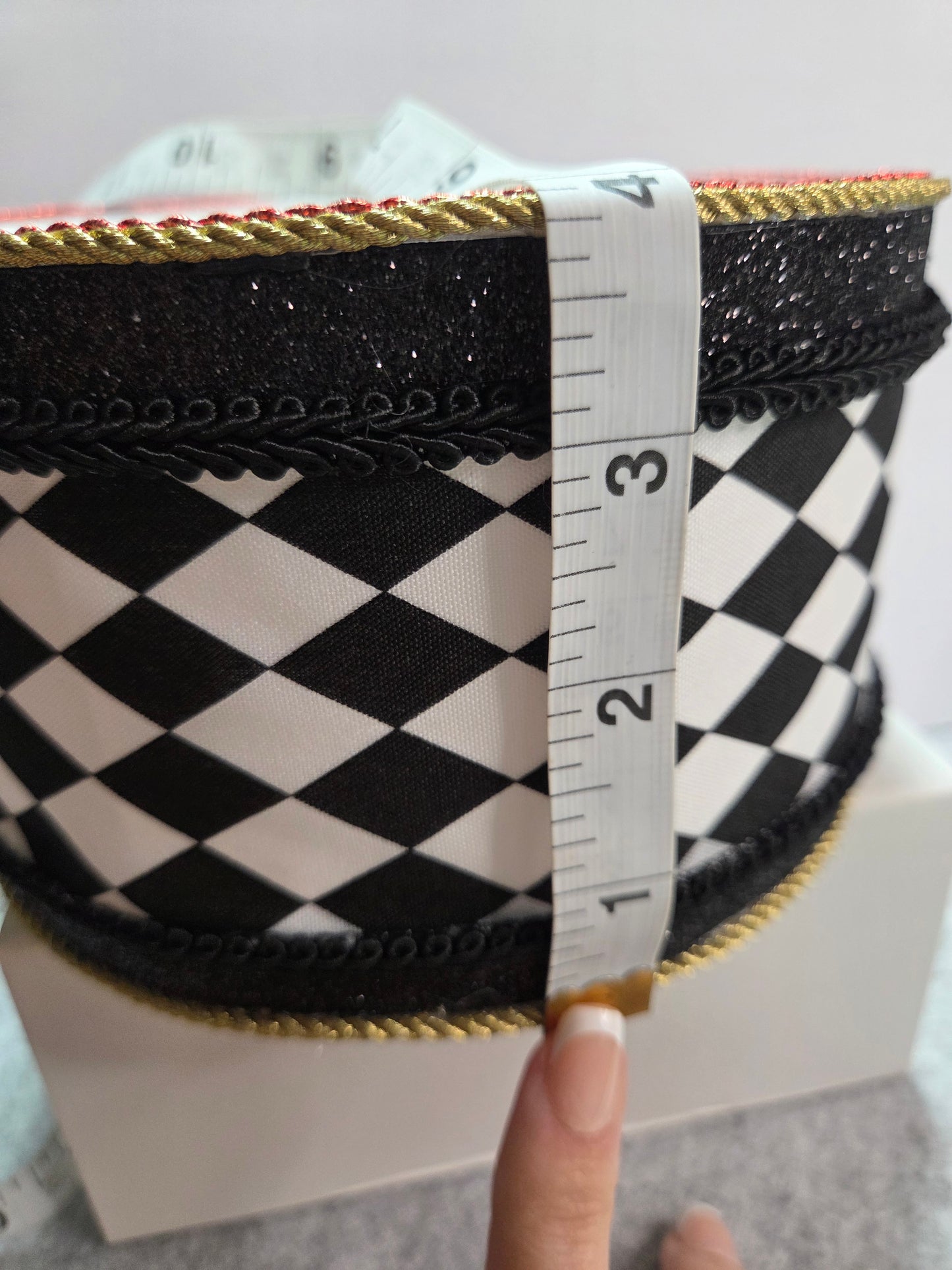 Wreath Attachment - Full Drum (Blk/Wht Harlequin)
