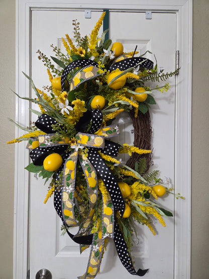 Wreath - Grapevine Lemon (16")