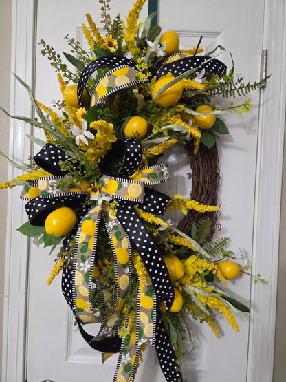 Wreath - Grapevine Lemon (16")