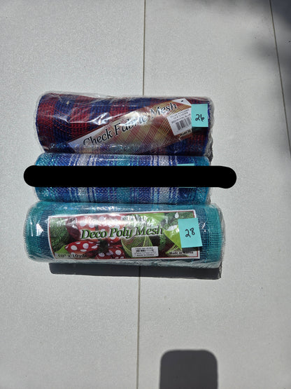 Destash - 10 inch deco mesh (26-28)