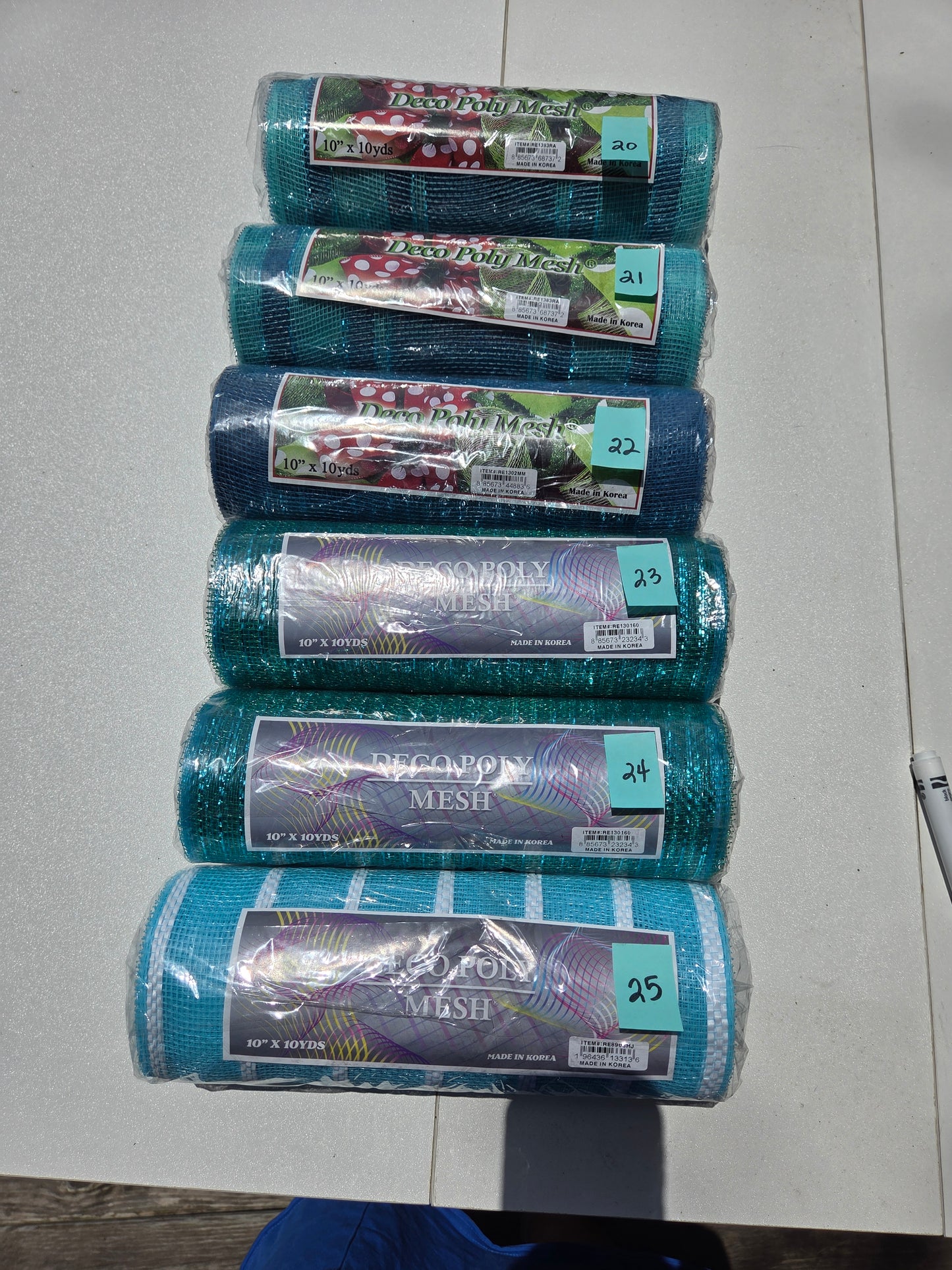 Destash - 10 inch deco mesh (20-25)