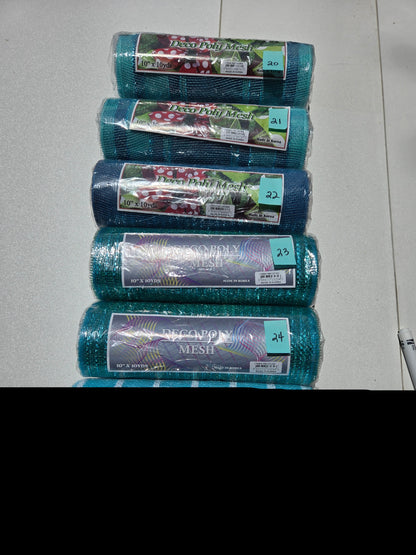 Destash - 10 inch deco mesh (20-25)