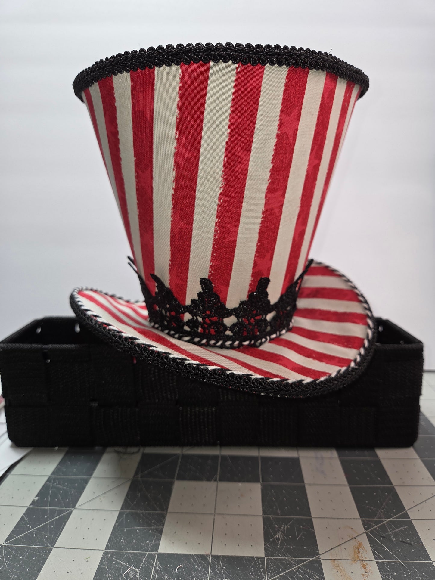 Top Hat - Red/White stripe with blk trim.